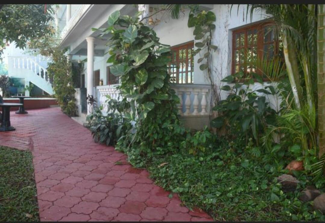 Tanisha Guest House Богмало Экстерьер фото
