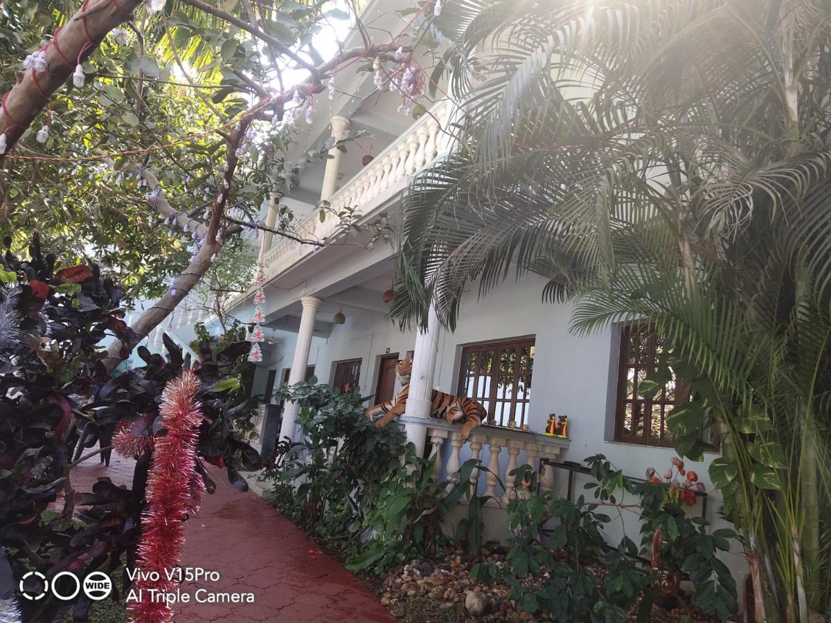 Tanisha Guest House Богмало Экстерьер фото